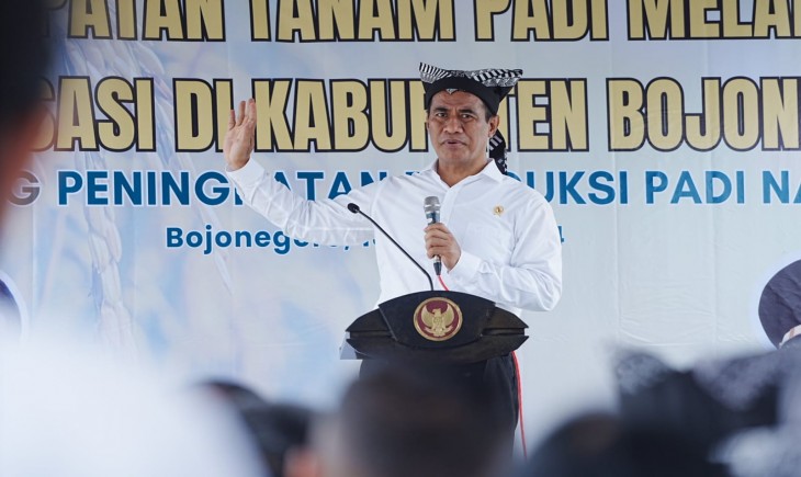 Mentan, Andi Amran Sulaiman melakukan kunjungan kerja di Kabupaten Bojonegoro, Jawa Timur Hari ini (18/3/24). (Foto: Dok. Kementan)