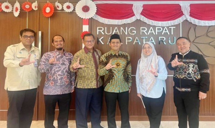 Peluncuran Policy Draft "Selamatkan Pangan" oleh Lembaga PLH-SDA MUI bekerja sama dengan Kementerian Lingkungan Hidup (KLH) RI di Jakarta, Kamis (28/8/2025). (Foto : MUI)