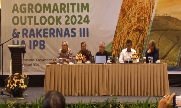 Acara ‘Agromaritim Outlook 2024 dan Rakernas III HA IPB’ yang dilaksanakan di IICC Botani Kota Bogor. , Selasa (27/2/2024). (Foto: Dok. HA-IPB)